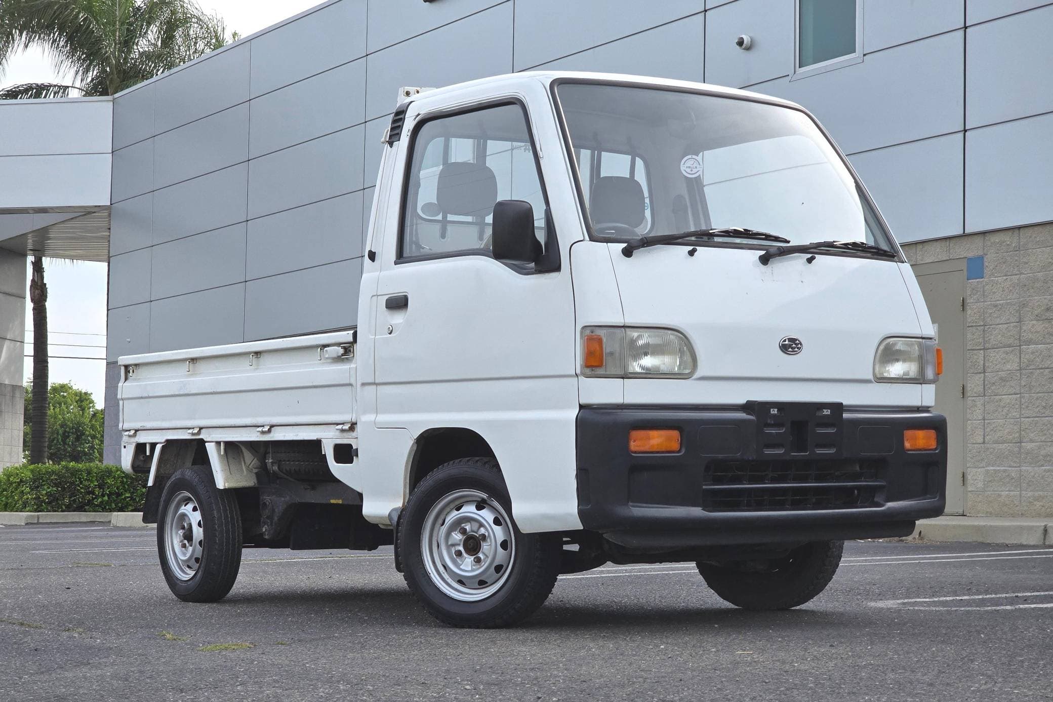 1992 Subaru Sambar sold for $6,200