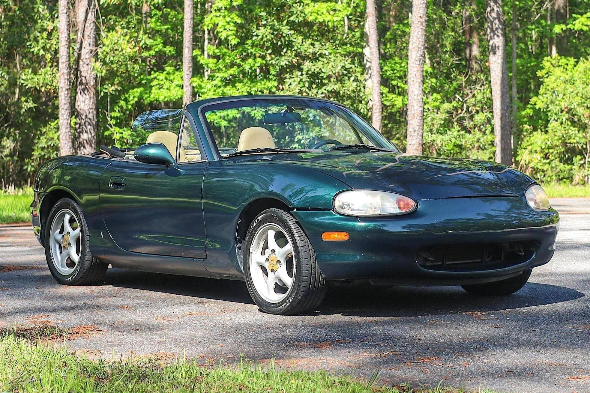 1999 Mazda NB Miata sold for $5,400