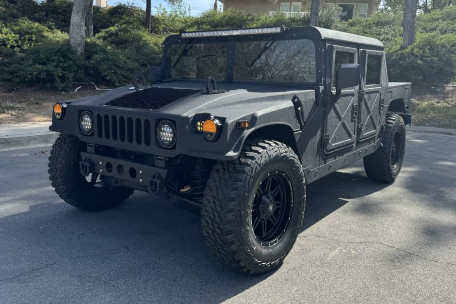 0 Hummer HMMWV/Humvee sold for $48,000