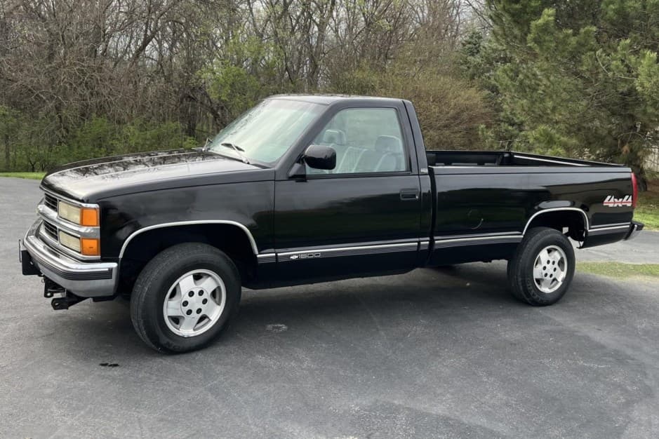 1994 Chevrolet C/K GMT400 (1988-2002) sold for $6,000
