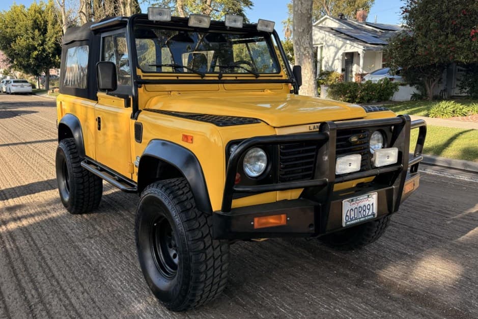 1994 Land Rover Defender 90 NAS sold for $35,000