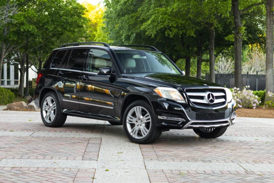 2014 Mercedes-Benz X204 GLK-Class sold for $13,750