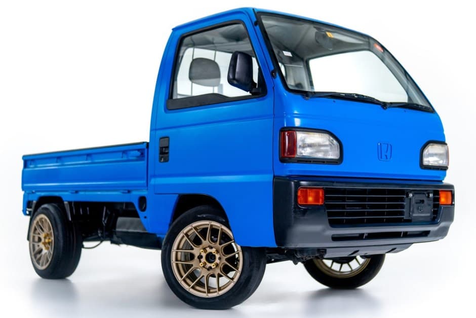 1993 Honda Acty sold for $5,200