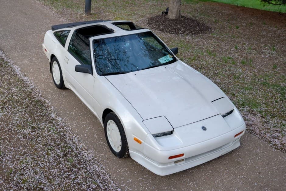 1988 Nissan Z31 300ZX sold for $16,504