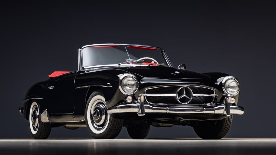 1961 Mercedes-Benz 190SL sold for $216,000