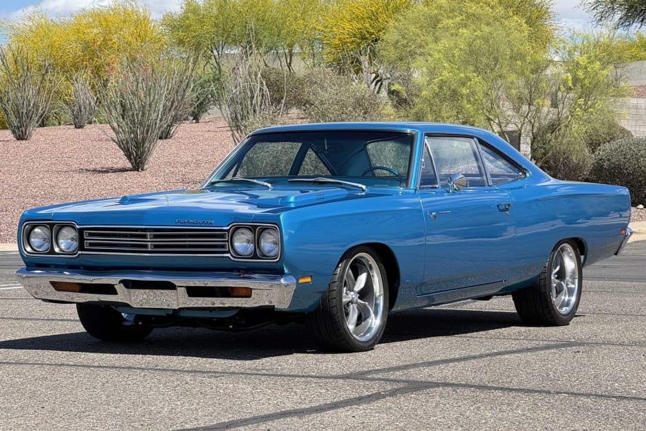 1969 Plymouth Road Runner sold for $47,250