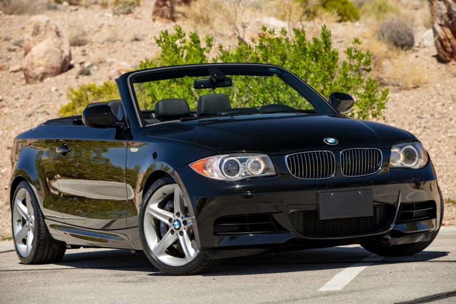 2010 BMW E82/E88 1-Series sold for $15,250