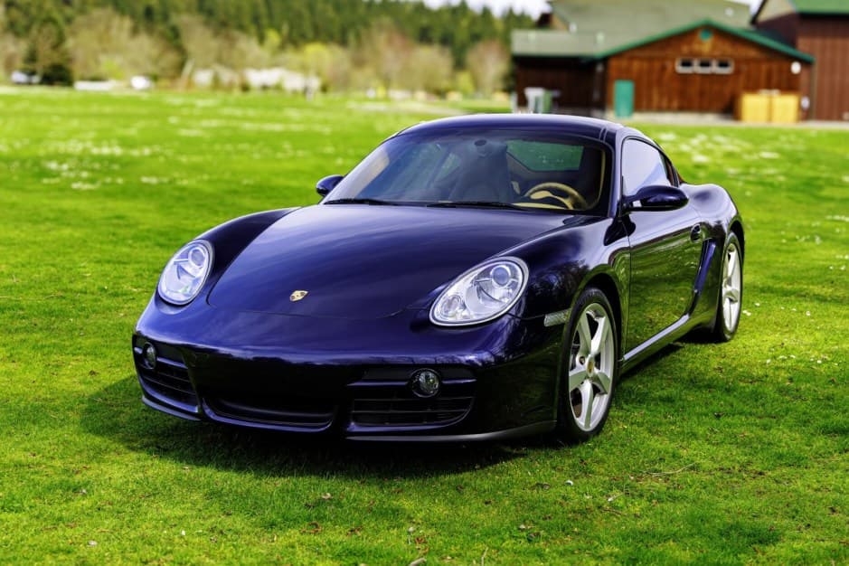 2007 Porsche 987 Cayman sold for $22,000