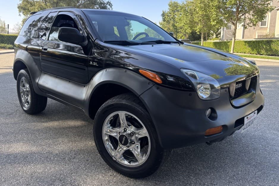 2001 Isuzu VehiCROSS sold for $10,000