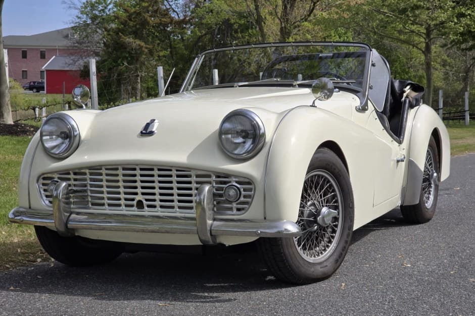 1960 Triumph TR3 sold for $15,250