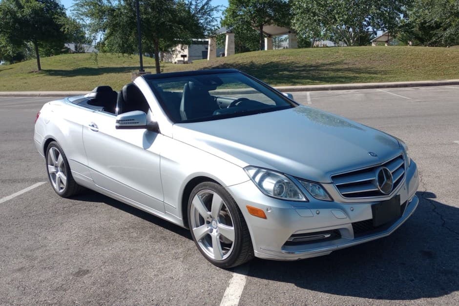 2013 Mercedes-Benz C207 E-Class Coupe/Cabriolet sold for $9,500