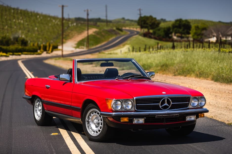 1984 Mercedes-Benz R107 SL sold for $31,000