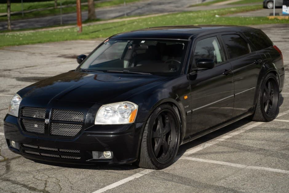2005 Dodge Magnum sold for $12,000