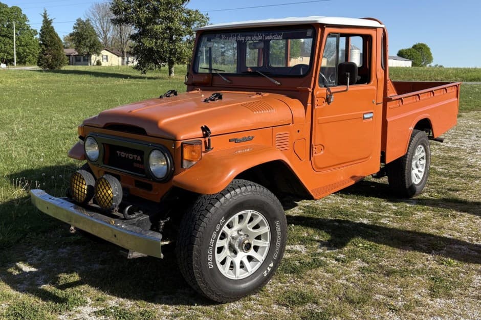 1977 Toyota Land Cruiser FJ45 sold for $21,000