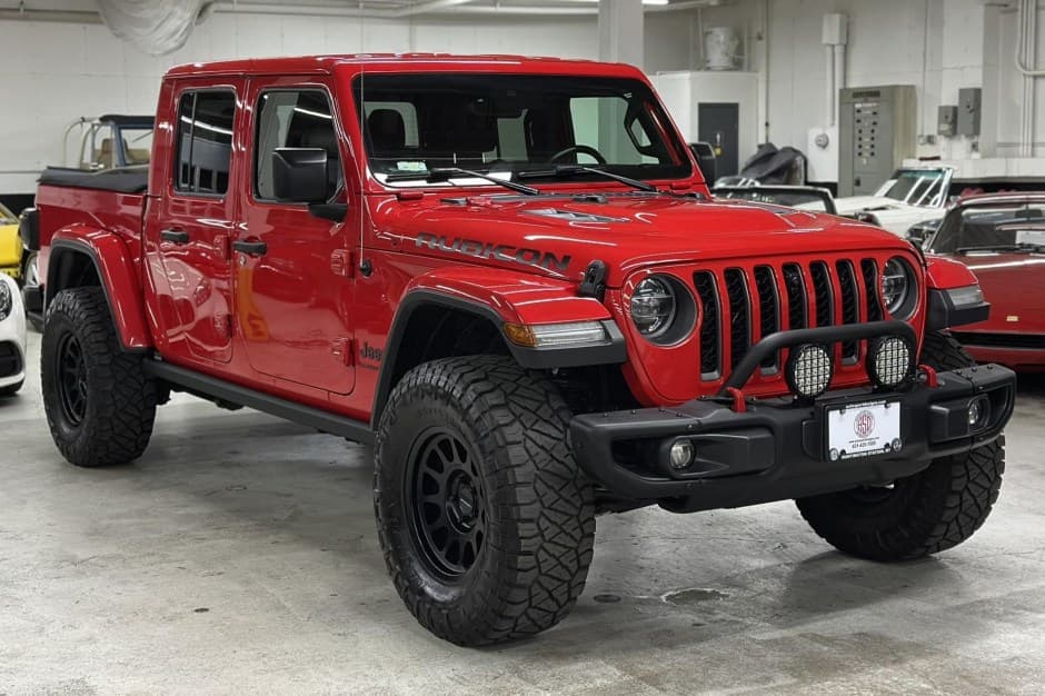 2020 Jeep Pickup sold for $34,000