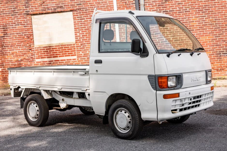 1997 Daihatsu Hijet sold for $8,500