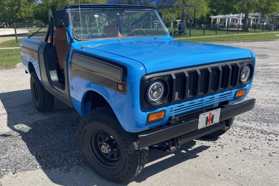 1976 International Harvester Scout II sold for $23,427