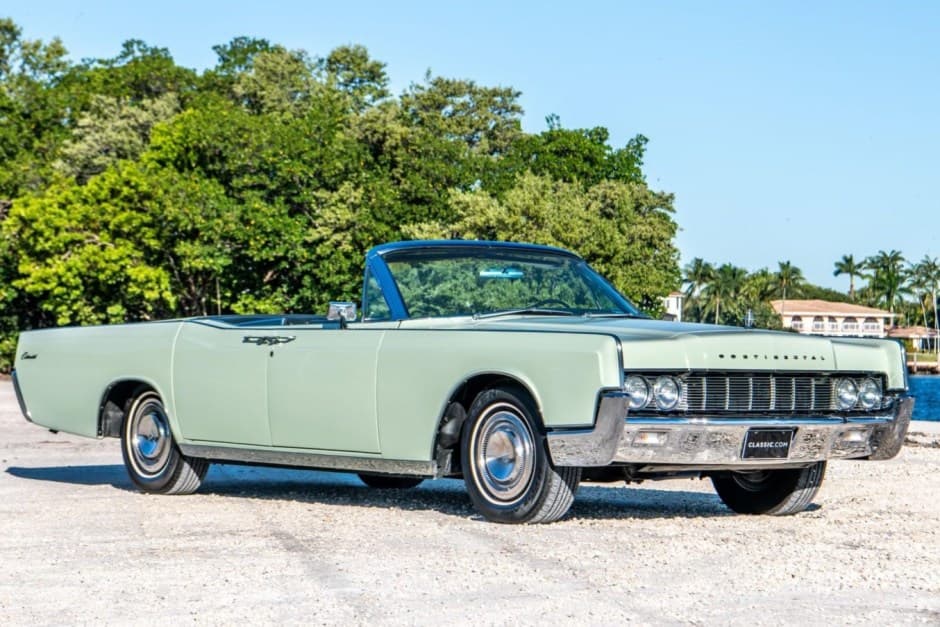 1967 Lincoln Continental (1961-1969) sold for $70,000