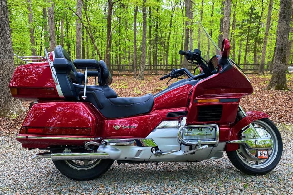 1993 Honda Gold Wing sold for $3,777