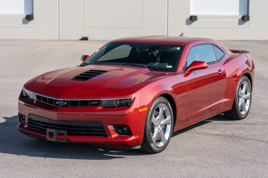 2014 Chevrolet Camaro 5th Generation 2010-2015 sold for $26,500