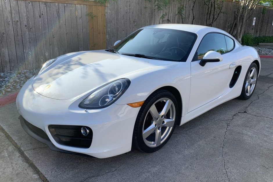 2015 Porsche 981 Cayman sold for $23,500
