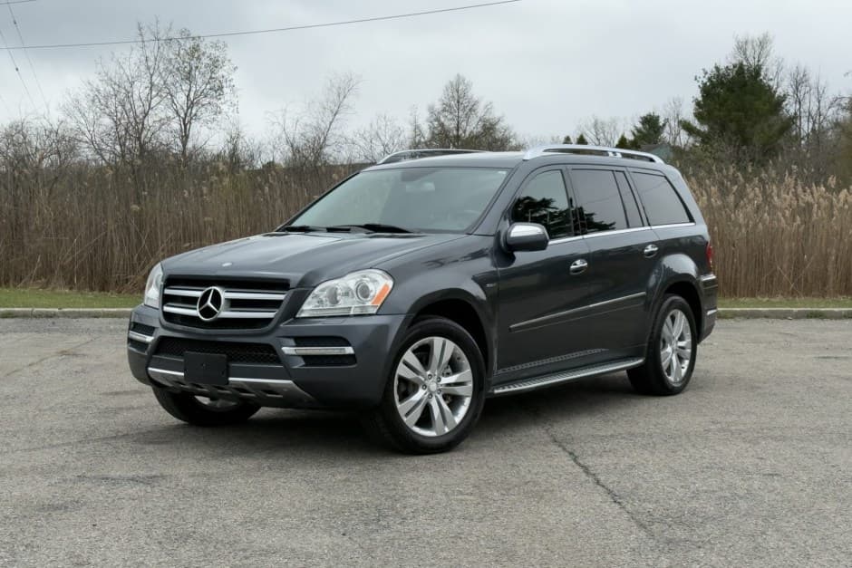 2010 Mercedes-Benz GL & GLS-Class sold for $10,750