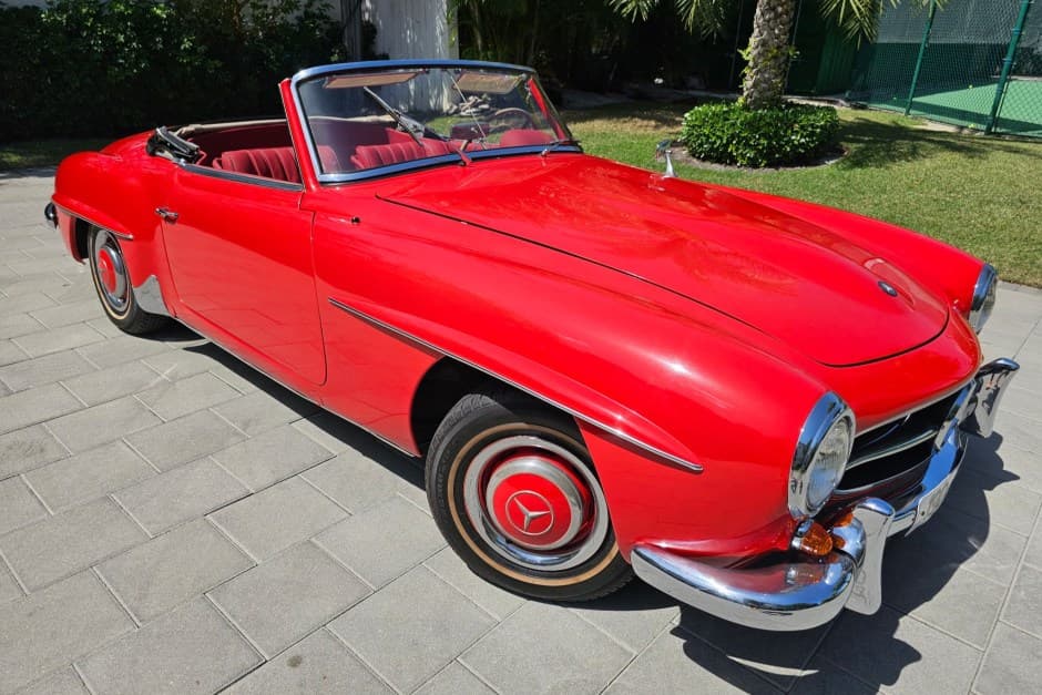 1956 Mercedes-Benz 190SL sold for $65,000