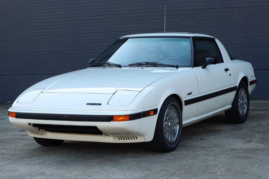 1985 Mazda RX-7 FB sold for $29,250