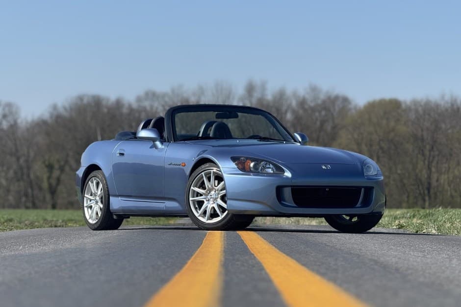 2005 Honda AP2 S2000 sold for $32,000