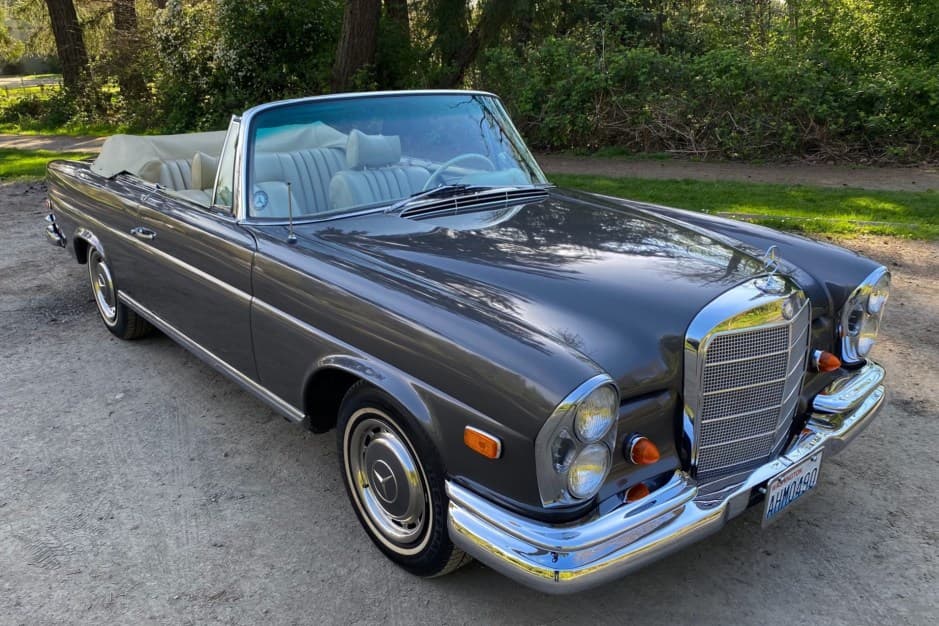1968 Mercedes-Benz W111 Coupe & Cabriolet sold for $90,000