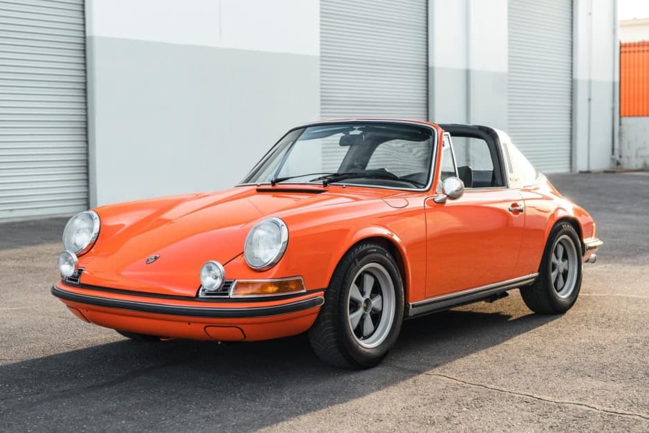 1971 Porsche LWB 911E (1969-1973) sold for $70,000