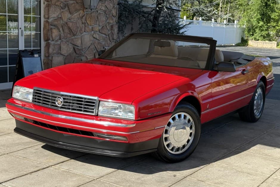 1993 Cadillac Allanté sold for $23,750