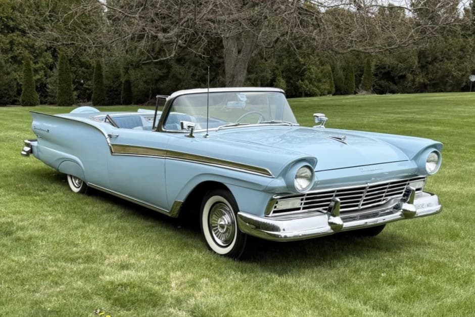 1957 Ford Fairlane sold for $31,500