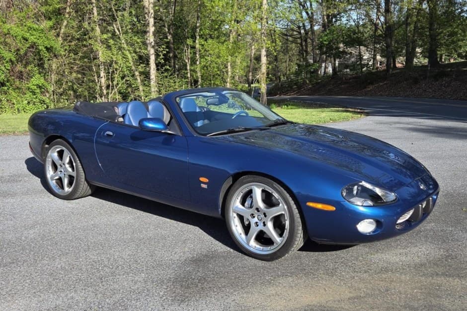 2004 Jaguar XKR sold for $10,750