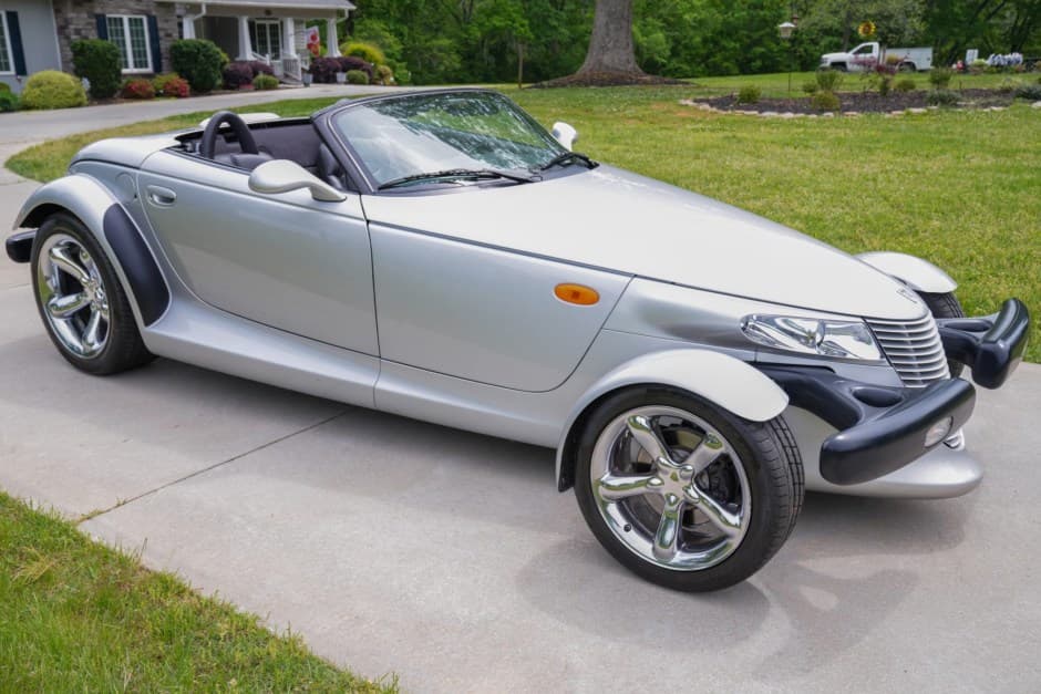 2000 Plymouth Prowler sold for $25,250