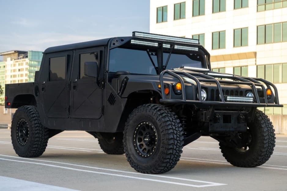 2005 Hummer HMMWV/Humvee sold for $62,000