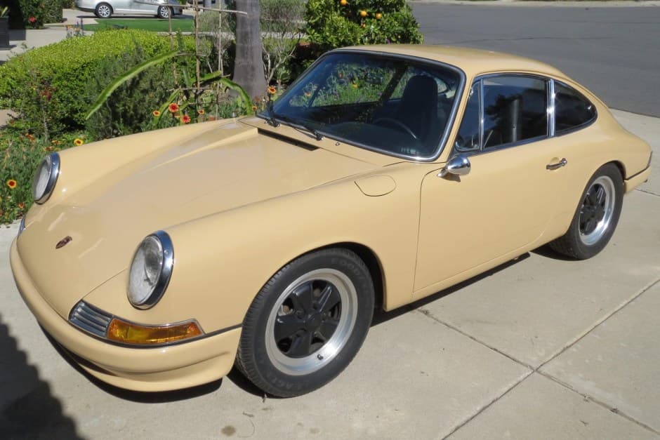 1966 Porsche 912 sold for $48,356