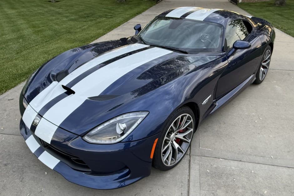 2016 Dodge Viper (2013-2017) sold for $130,201