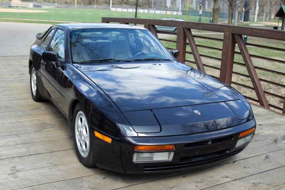 1988 Porsche 944 Turbo sold for $24,500