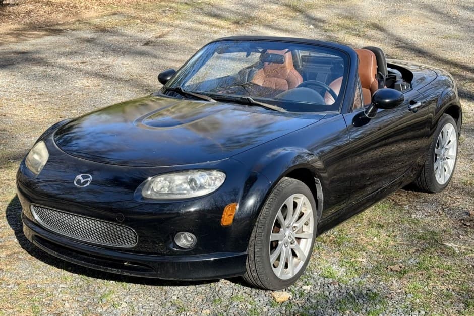 2008 Mazda NC MX-5 Miata sold for $8,900