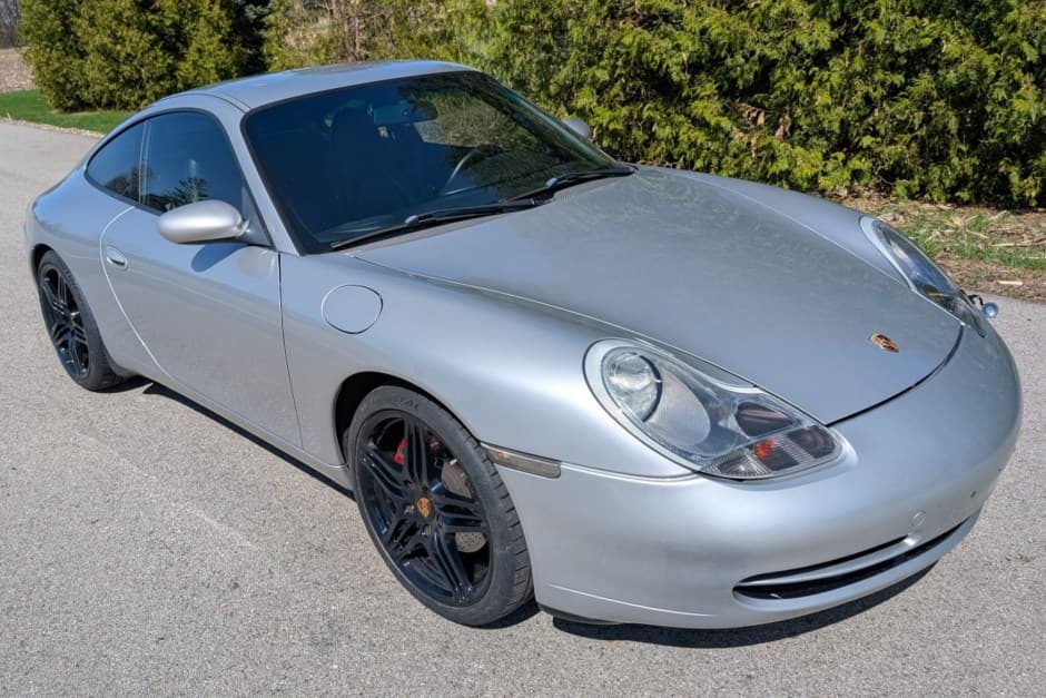 2000 Porsche 996 911 (Non-Turbo/GT2/GT3) sold for $14,750