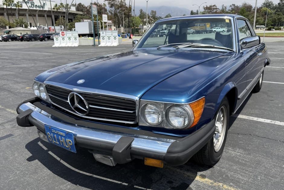 1976 Mercedes-Benz C107 SLC sold for $5,262
