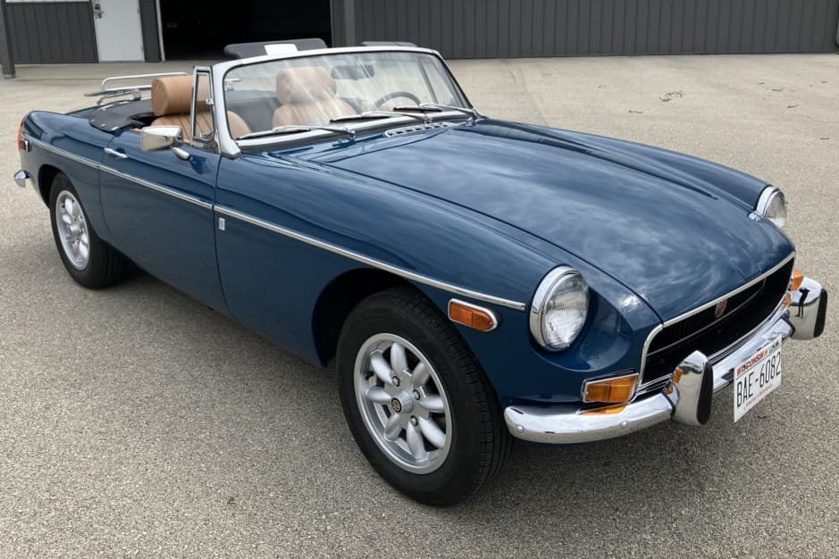 1972 MG MGB sold for $20,500