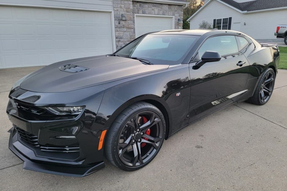 2019 Chevrolet Camaro 6th Generation 2016-2024 sold for $45,250