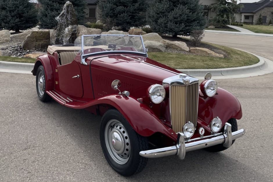1953 MG TD sold for $14,000