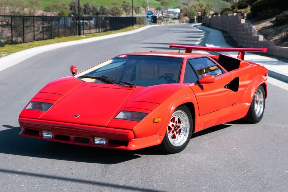 1986 Lamborghini Countach sold for $525,000