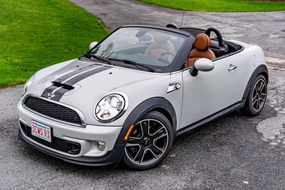 2015 Mini R58 & R59 Coupe & Roadster sold for $10,250