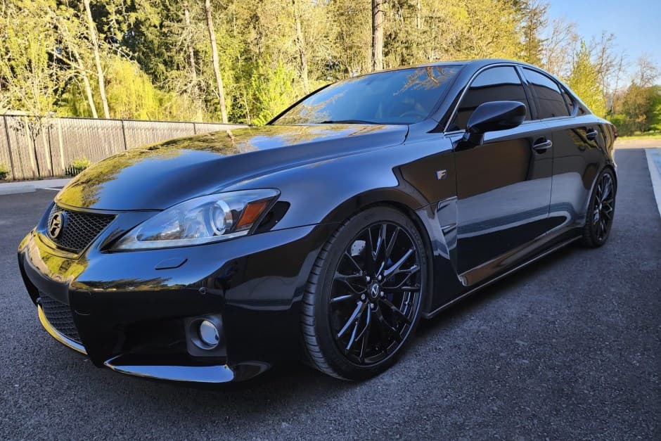 2011 Lexus IS sold for $31,250