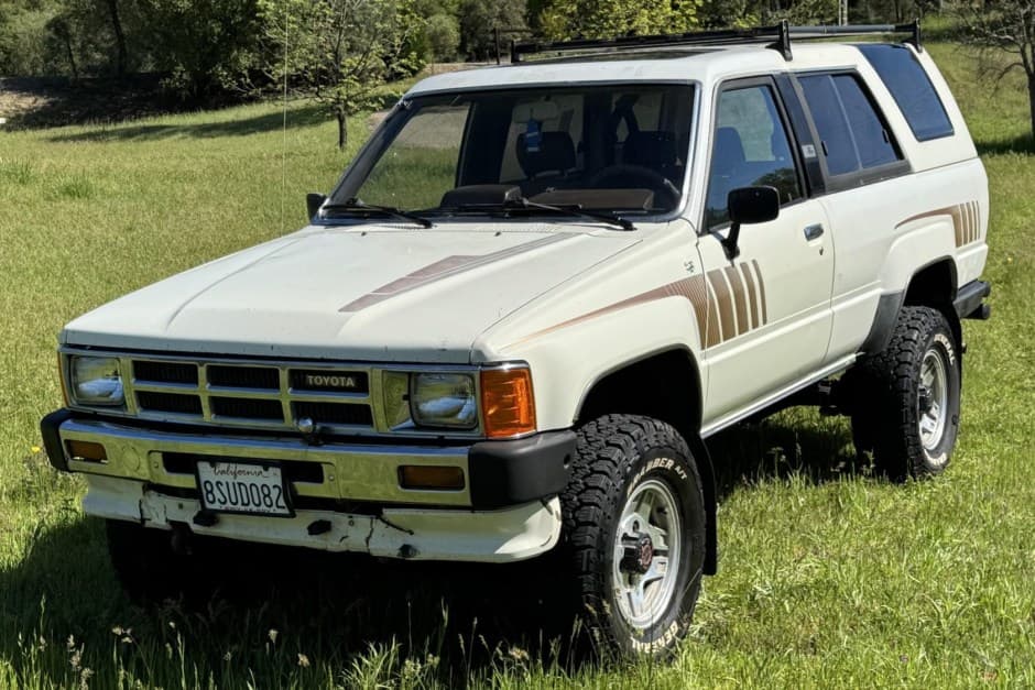 1986 Toyota 4Runner (N60) sold for $8,600