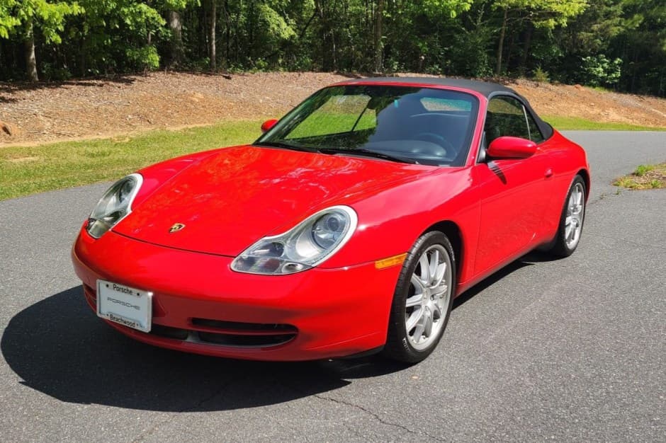 2000 Porsche 996 911 (Non-Turbo/GT2/GT3) sold for $24,000